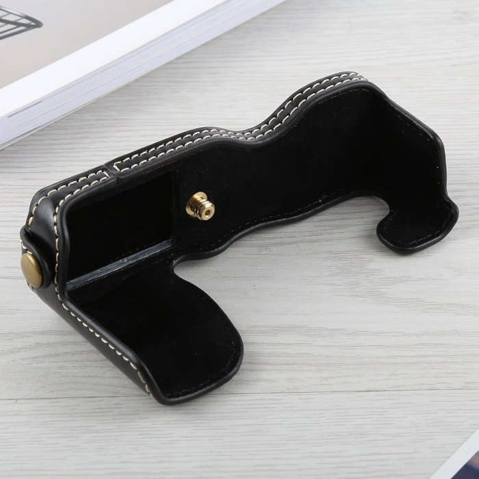 1/4 inch Thread PU Leather Camera Half Case Base for FUJIFILM X-A5 / X-A20(Black)