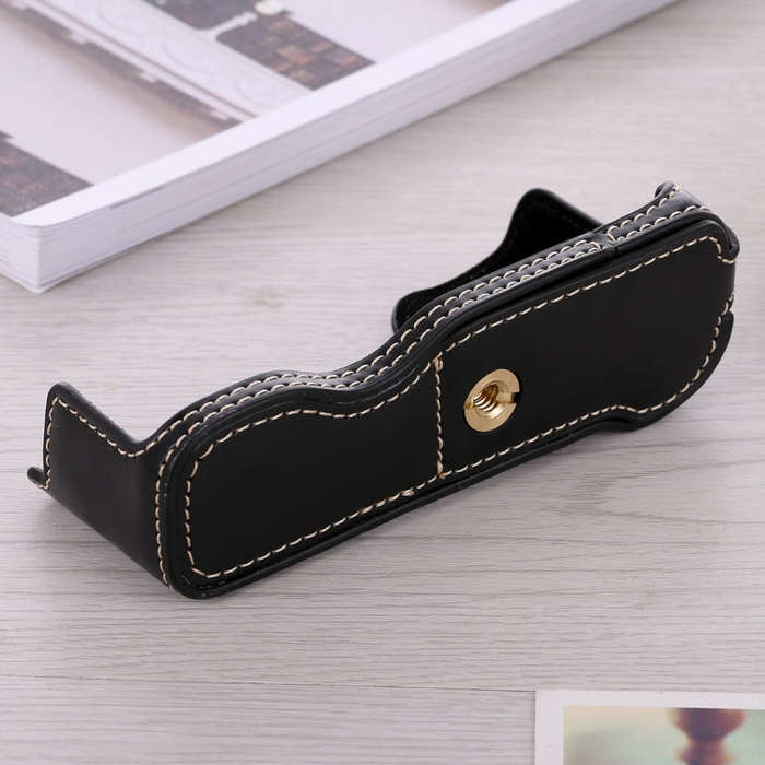 1/4 inch Thread PU Leather Camera Half Case Base for FUJIFILM X-A5 / X-A20(Black)