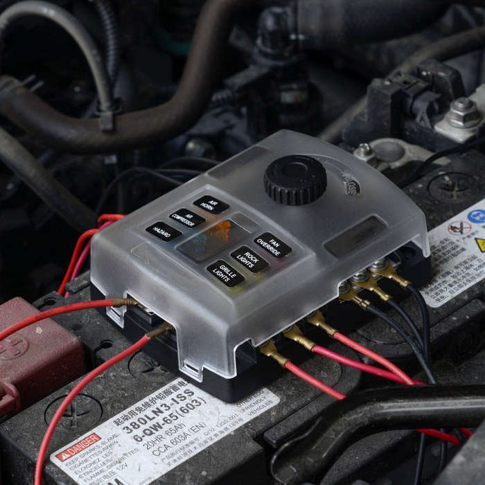 CS-1222A1 High Current Independent Positive and Negative 6-way LED Indicator Plug Fuse Box