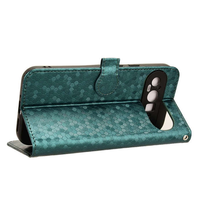 For Google Pixel 9 Pro XL Honeycomb Dot Texture Leather Phone Case(Green)