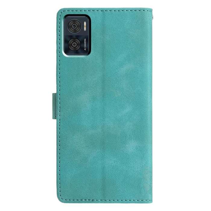 For Motorola Moto E22 Triangles Embossed Leather Phone Case(Green)