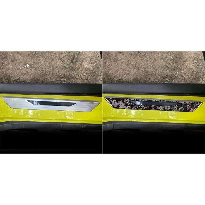 2pcs/Set Forged Gold Foil Carbon Fiber Car Threshold Decorative Sticker for Chevrolet Corvette C8...