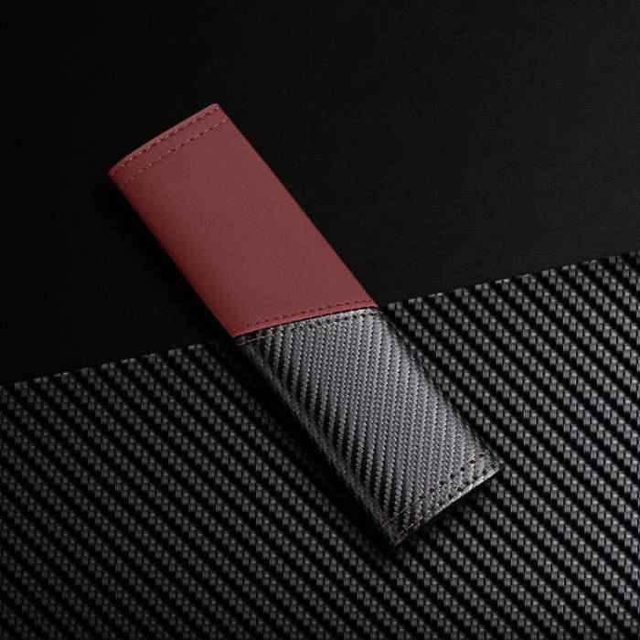 Car Leather Carbon Fiber Stitching Seat Belt Shoulder Guard(Red)