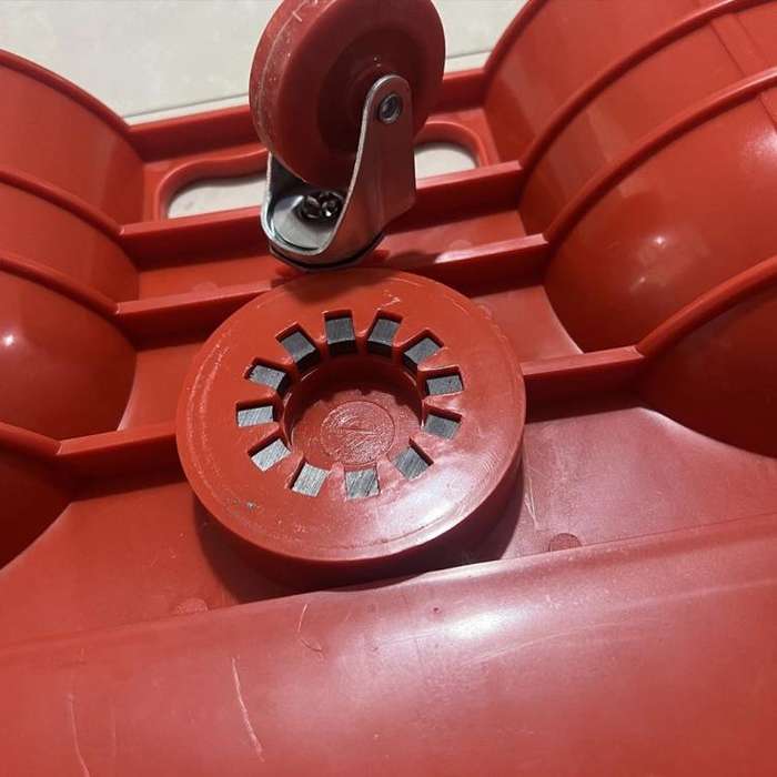 Portable Universal Wheel Sliding Kneel Pad Car Repair Home Improvement Tool with 5 Swivel Castors...