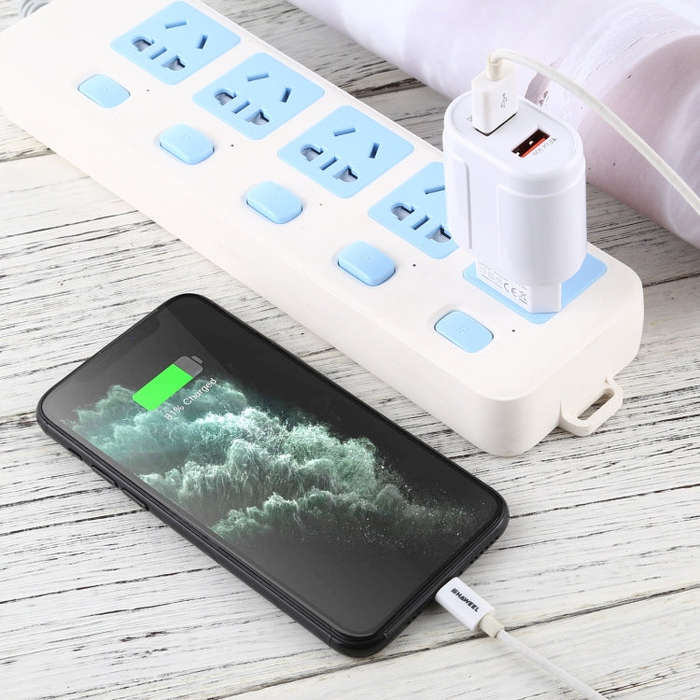 LZ-022 5V 2.4A Dual USB Ports Travel Charger, EU Plug (White)
