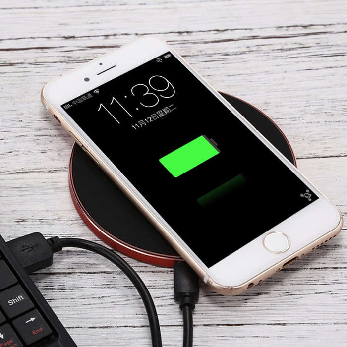Q21 Fast Charging Wireless Charger Station with Indicator Light(Red)