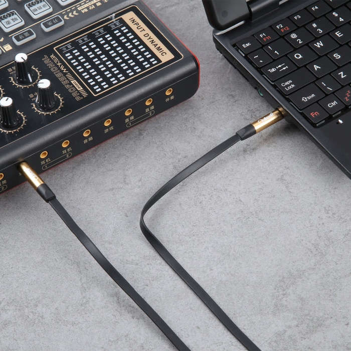 Quilcell 3.5mm Male to 3.5mm Male Audio Extension Cable, Length: 1m