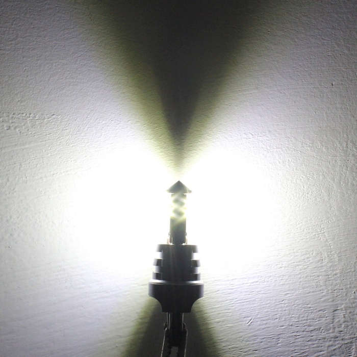T20 7443 20W 800LM White Light 4 XT-E LED Car Brake Light Daytime Running Light Bulb, DC 12-24V