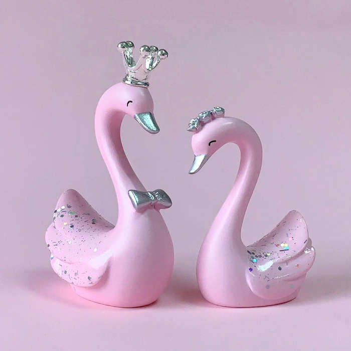 2pcs /Pair Swan Resin Car Decoration Birthday Cake Tanabata Valentine Day Decoration, Color Class...