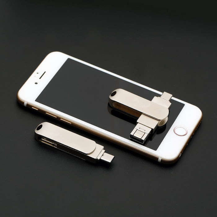 256GB USB 3.0 + 8 Pin + USB-C / Type-C 3 in 1 Phone Computer Rotatable Metal U-Disk