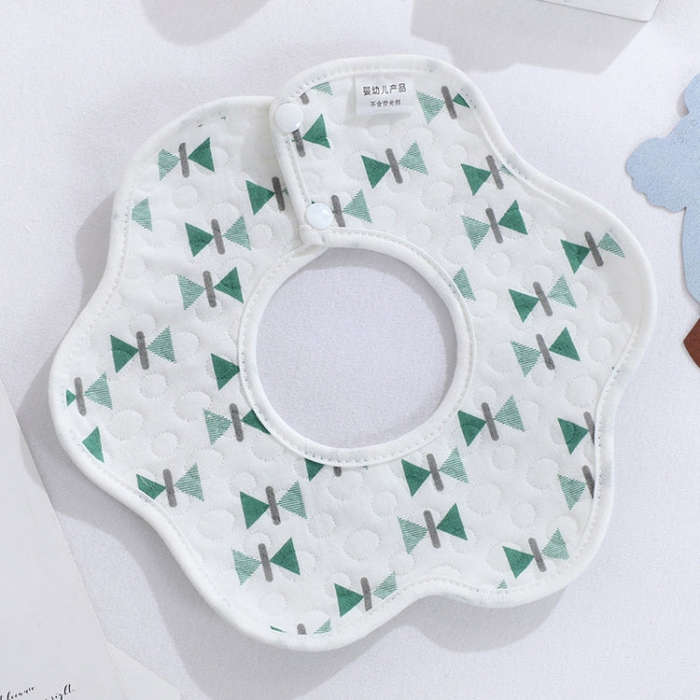 2 PCS Thin Cotton Gauze Waterproof Soft 360 Degree Rotating Baby Bib(Green Triangle)
