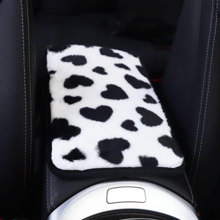 Plush Heart Pattern Car Center Console Cover Mat 32x19cm(Black)