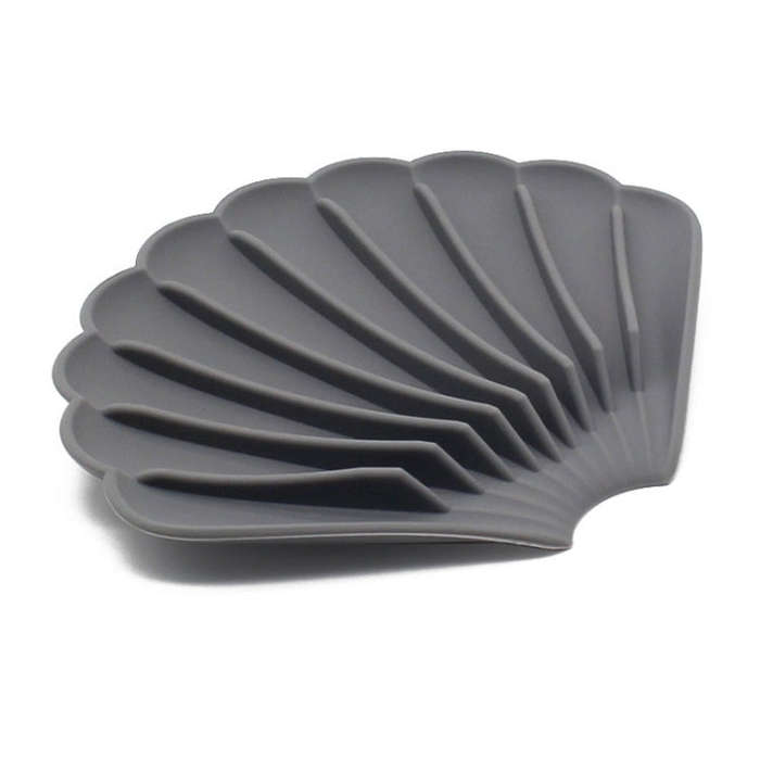 15x12.5x1.5cm Drainable Silicone Soap Box No Hole Deflector Soap Dish Shell Shape Non-Slip Soap H...