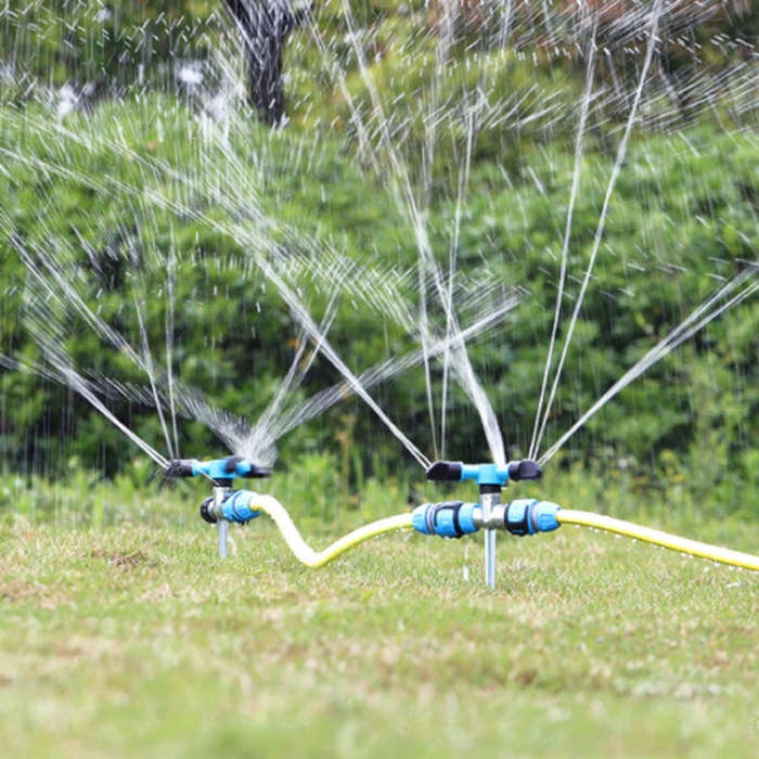 Automatic Rotating Plastic Ground Sprinkler Garden Lawn Triangle Spraying Nozzles(Green)