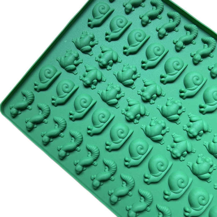 70-Cavity Mini Frog Snail Gecko Silicone Molds For Making Pet Treats, Fondant, Cake, Chocolate, C...