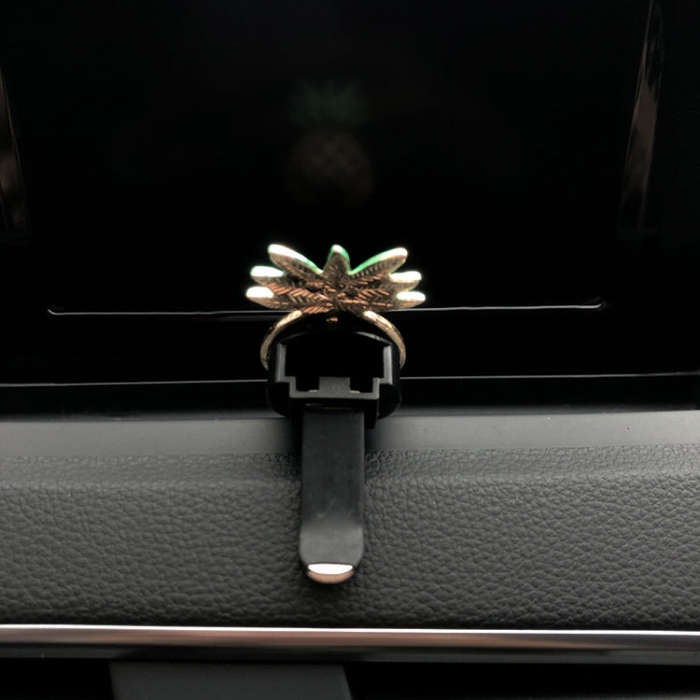 Car Air Conditioning Vent Pineapple Decorative Aromatherapy Clip(Rhinestones)