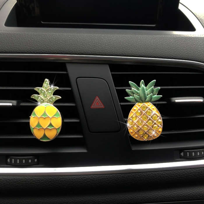 Car Air Conditioning Vent Pineapple Decorative Aromatherapy Clip(Rhinestones)