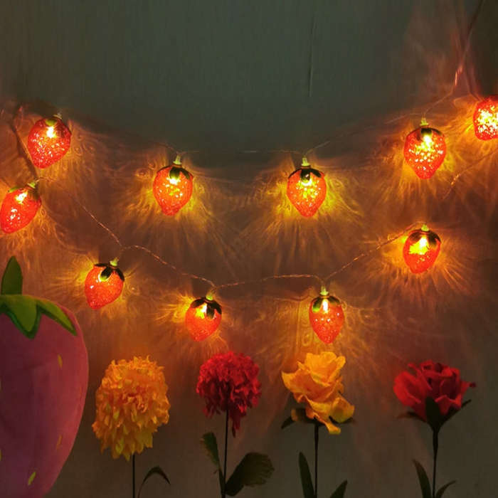 USB Strawberry Light String LED Christmas Decoration Lights, Length: 6m 40 Light