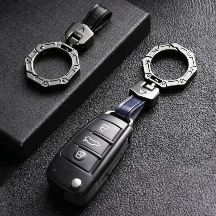 Hallmo Business Zinc Alloy Top-Layer Cowhide Key Chain Car Key Anti-Lost Pendant(Blue)
