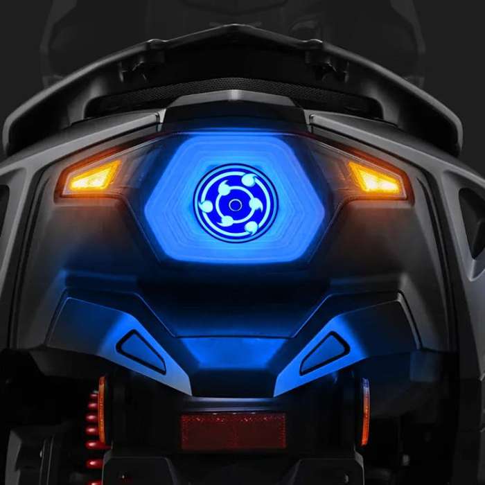 Highlight Motorcycle Rotating Brake Lights LED Tail Lights Modified Car Lights, Style: Compass(Red)