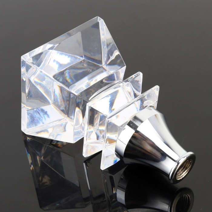 Universal Car Tower Shaped Crystal Gear Head Gear Shift Knob