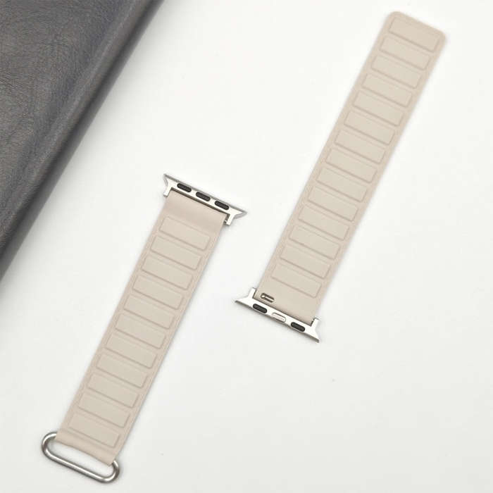 For Apple Watch Series 7 41mm Reverse Buckle Magnetic Silicone Watch Band(Silver Buckle Starlight)