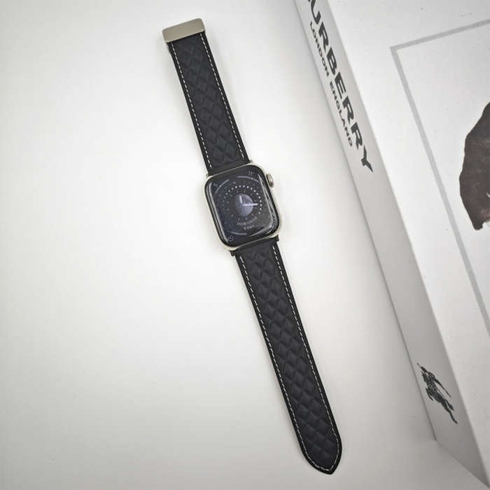 For Apple Watch SE 2022 44mm Rhombus Pattern Magnetic Folding Buckle Leather Watch Band(Black)