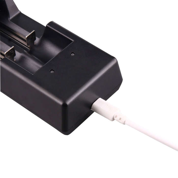 TOMO V6-2 USB Smart Battery Charger with  Indicator Light for 18650 / 18500 / 17650 / 16340 / 145...