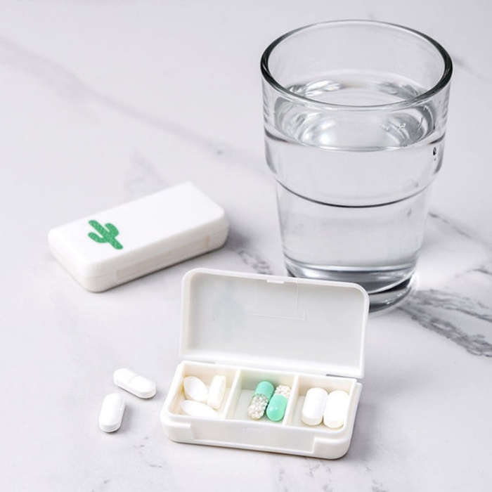 8 PCS Small Portable Moisture-proof Sealed Medicine Box 3 Compartments A Day Medicine Divided(Let...
