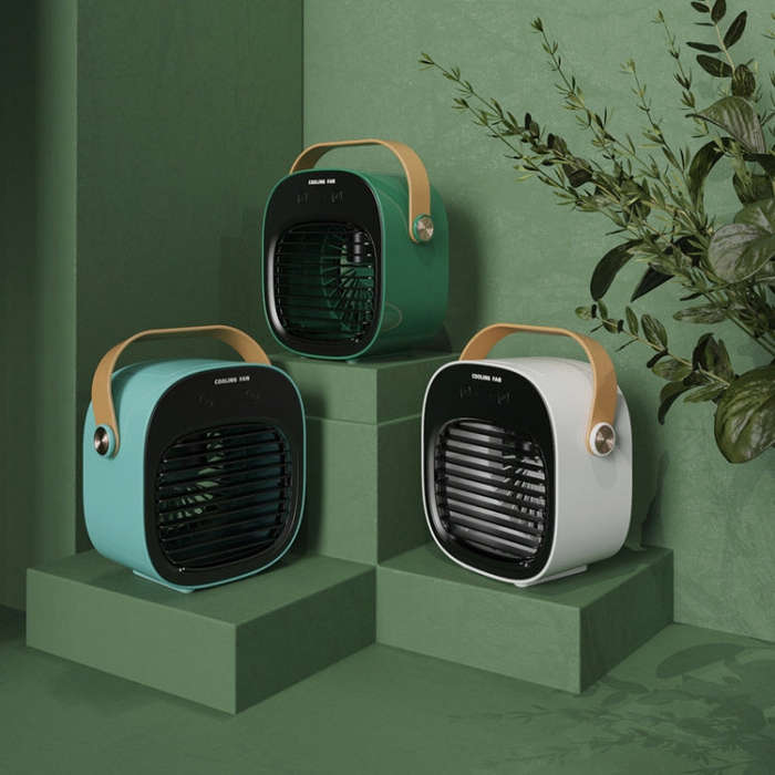 Household USB Portable Humidifying Spray Cooling Fan(Green)