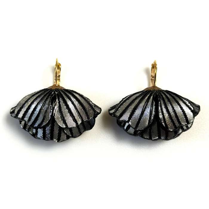 Black and Silver Cilea Bijoux Paris Destin Drop Earrings