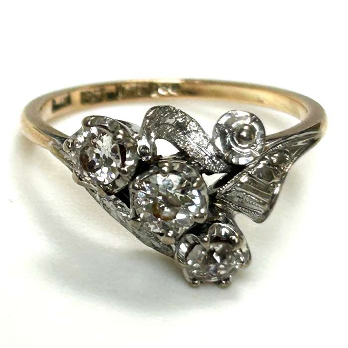 Vintage 18ct White Gold, 9ct Yellow Gold and Diamond Ring