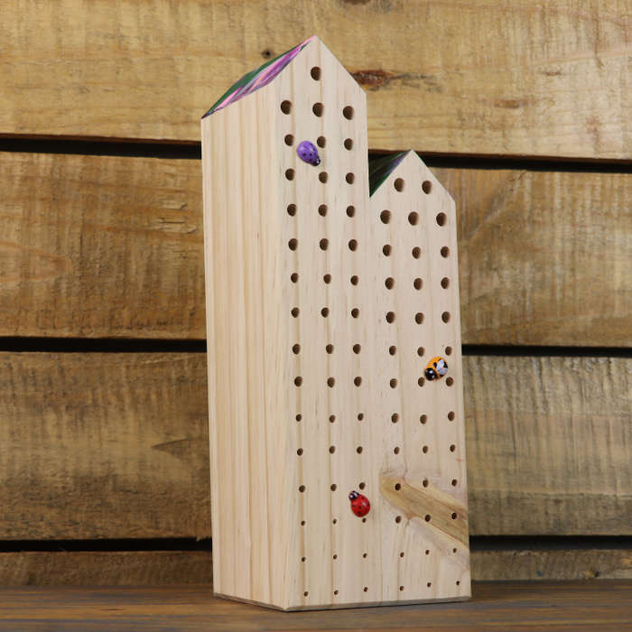 Bee Hotel (Double 25/20cm)