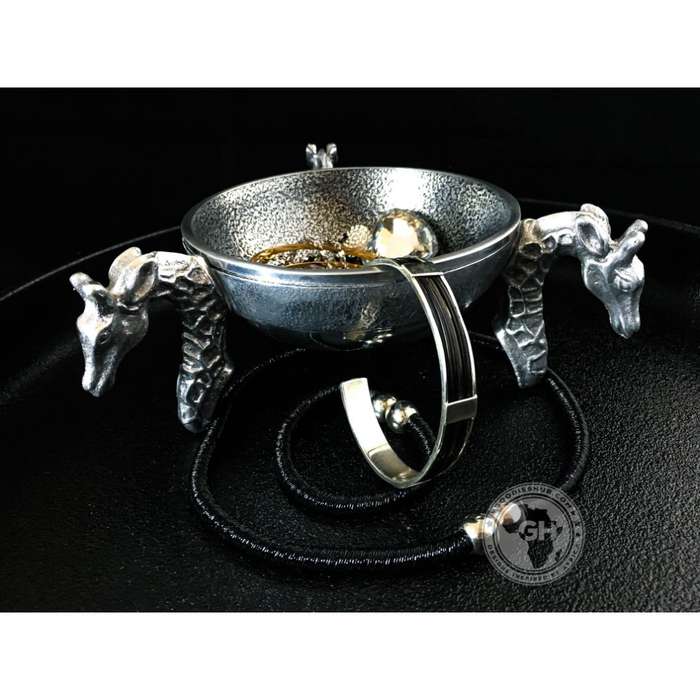 Giraffe Snack Bowl Small - Lamu Aluminium Tableware