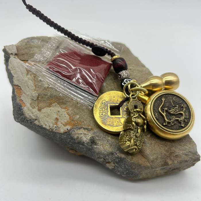Lucky Spinning Coin Keyring - Dragon