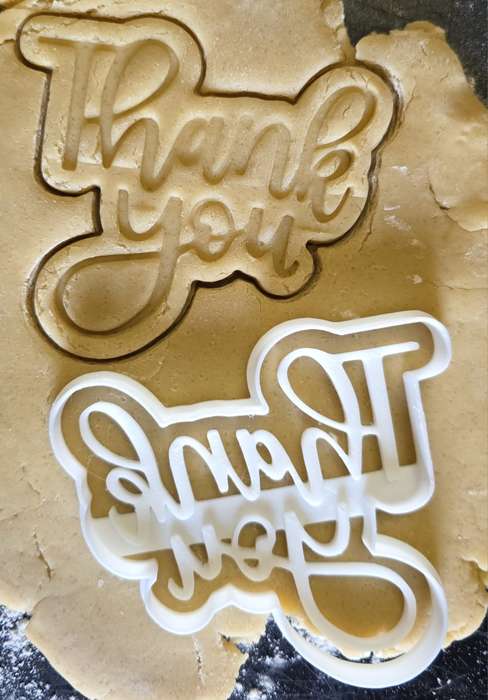 1559 Thank You Plastic Cutter