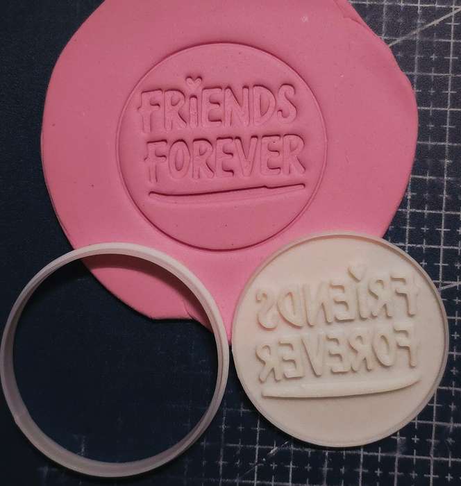 ST057 Cupcake Stamp and Cutter Friends Forever