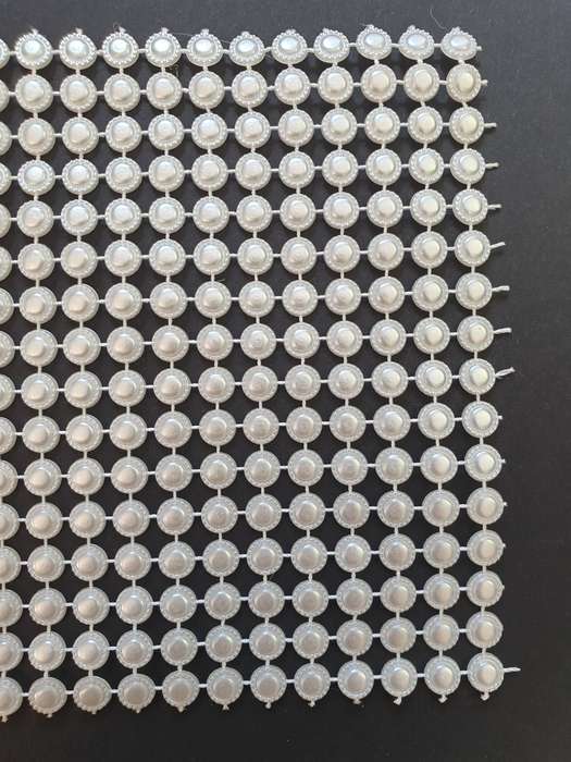 Pearl roll for decor or cake decorating,  +-9m per ROLL. A