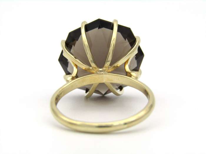 9K gold smoky quartz ring.