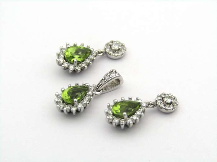 18K gold peridot and diamond earrings and pendant.