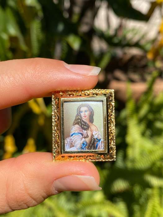 18K gold handpainted miniature necklace or bracelet of Varvara Rimskaya-Korsakova, circa 1980's.