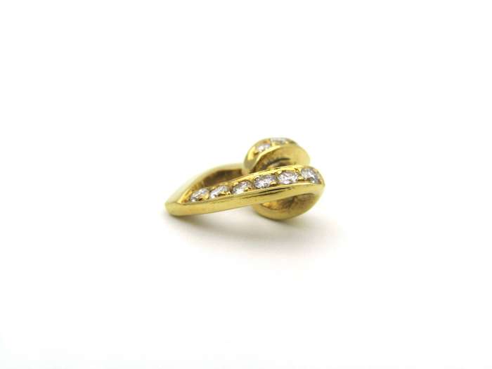 18K gold diamond heart.