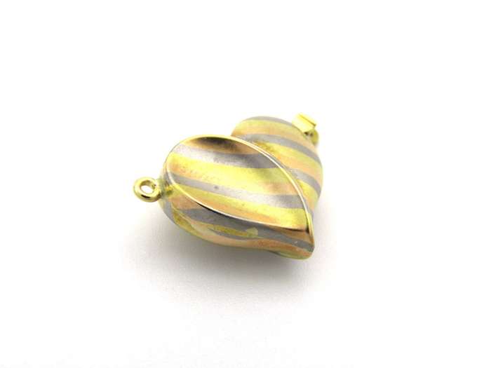 18K gold tri-colour gold heart clasp by Jka Köhle, circa 1970's.
