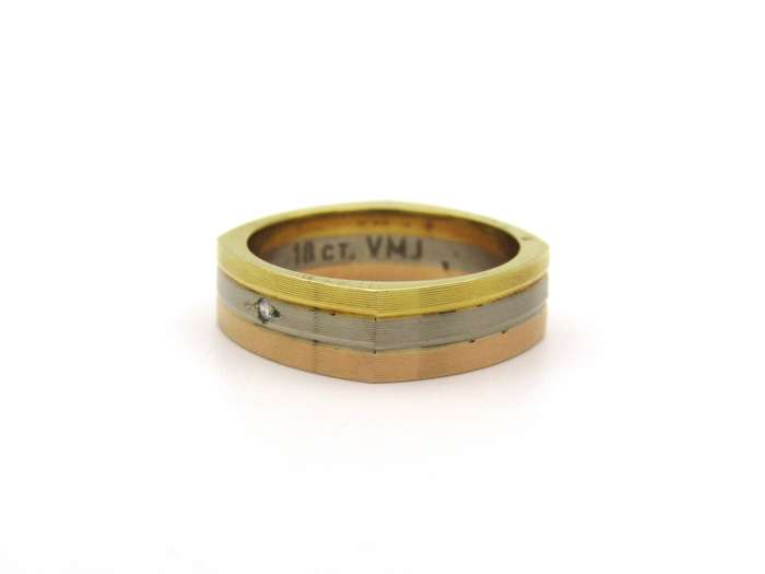 18K tri-colour gold diamond ring, circa 1970's.