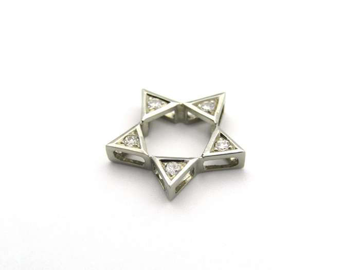 18K gold diamond star pendant, circa 1940's.