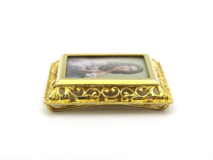 18K gold handpainted miniature necklace or bracelet of Varvara Rimskaya-Korsakova, circa 1980's.