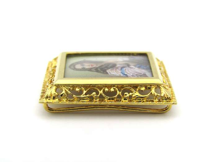 18K gold handpainted miniature necklace or bracelet of Varvara Rimskaya-Korsakova, circa 1980's.