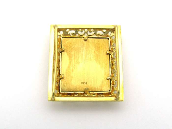 18K gold handpainted miniature necklace or bracelet of Varvara Rimskaya-Korsakova, circa 1980's.