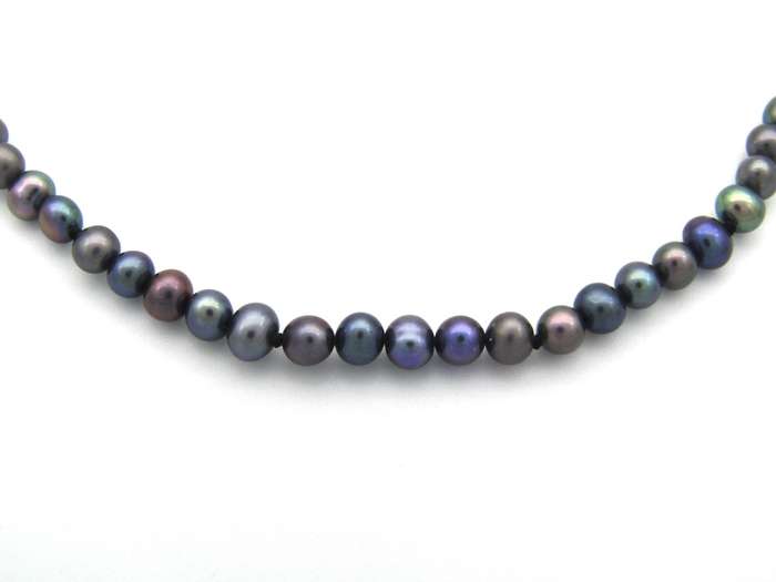 14K gold freshwater pearl necklace.