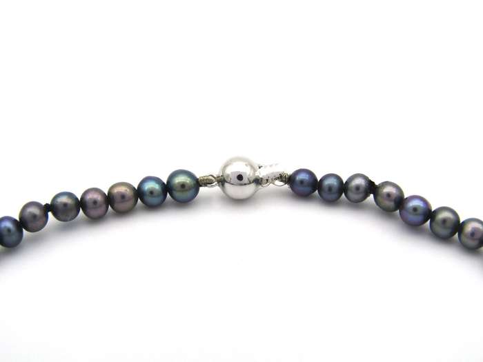 14K gold freshwater pearl necklace.